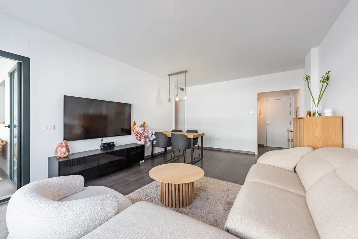 1ed3764d-03eb-47c1-bc8c-0bb984fc94a9