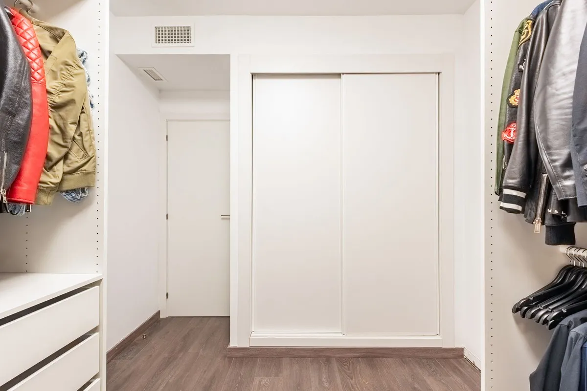 72b1acd4-f839-46b2-a1ab-df786975970f