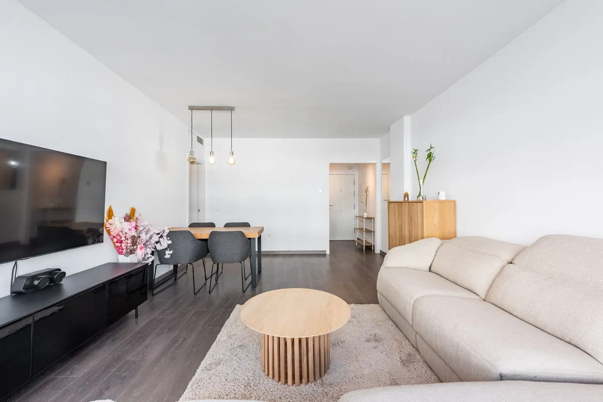 c3ea22c4-01d4-4796-a6e0-93281895cff3