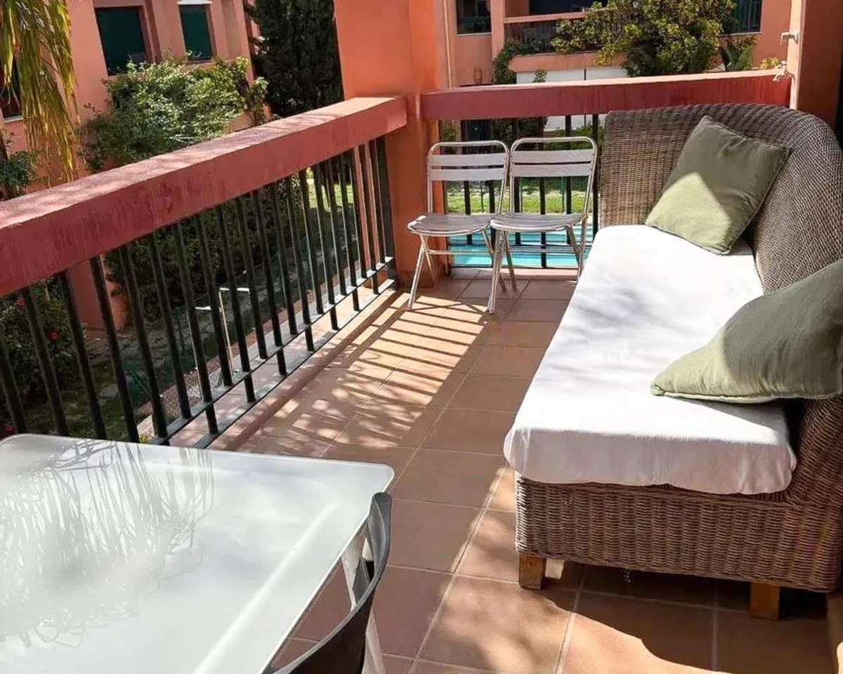 84b2c7af-af84-4cca-9d89-3a3b756e3a8a