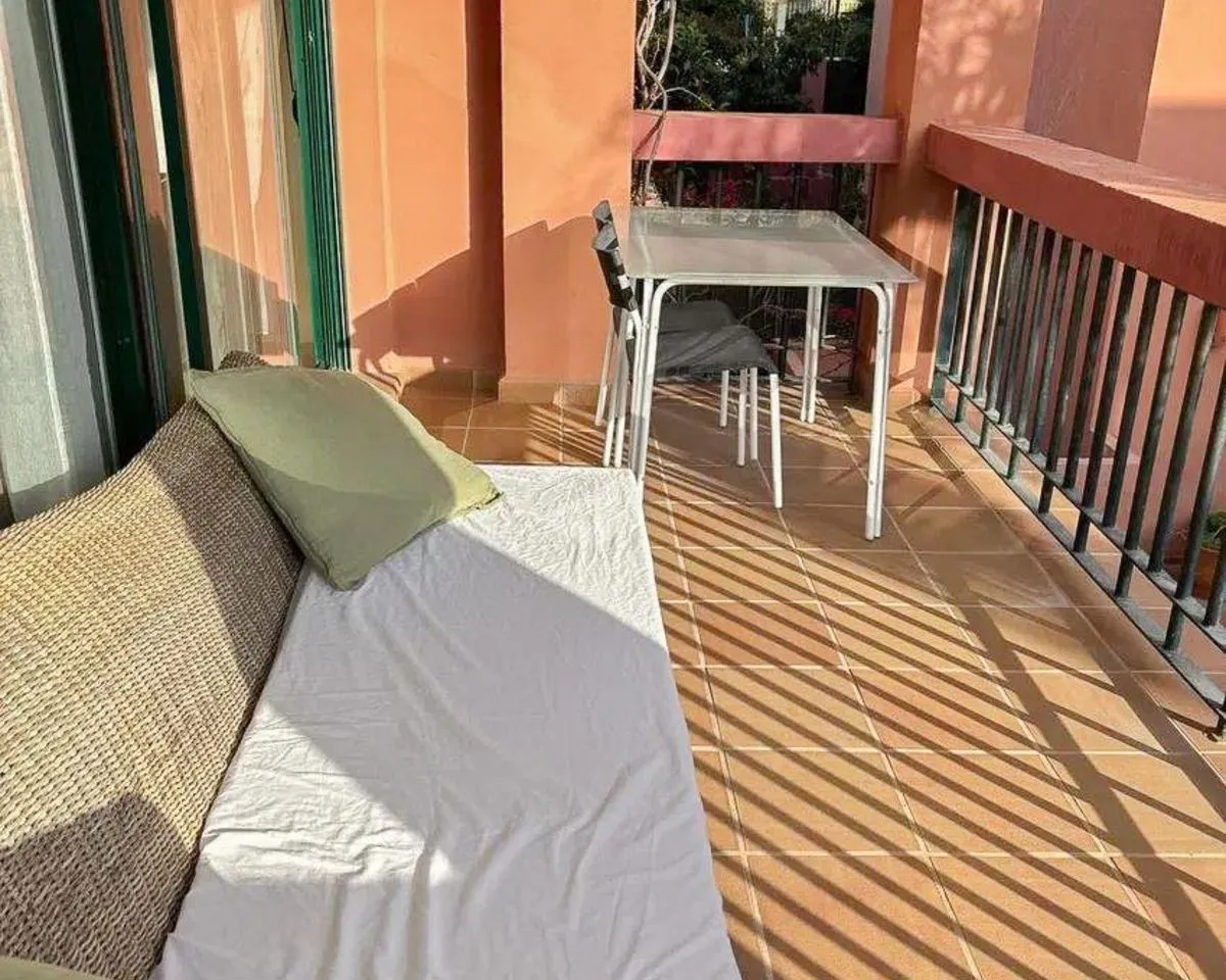 ffcde715-5ef3-42a5-9a6b-e9f4c5052b45