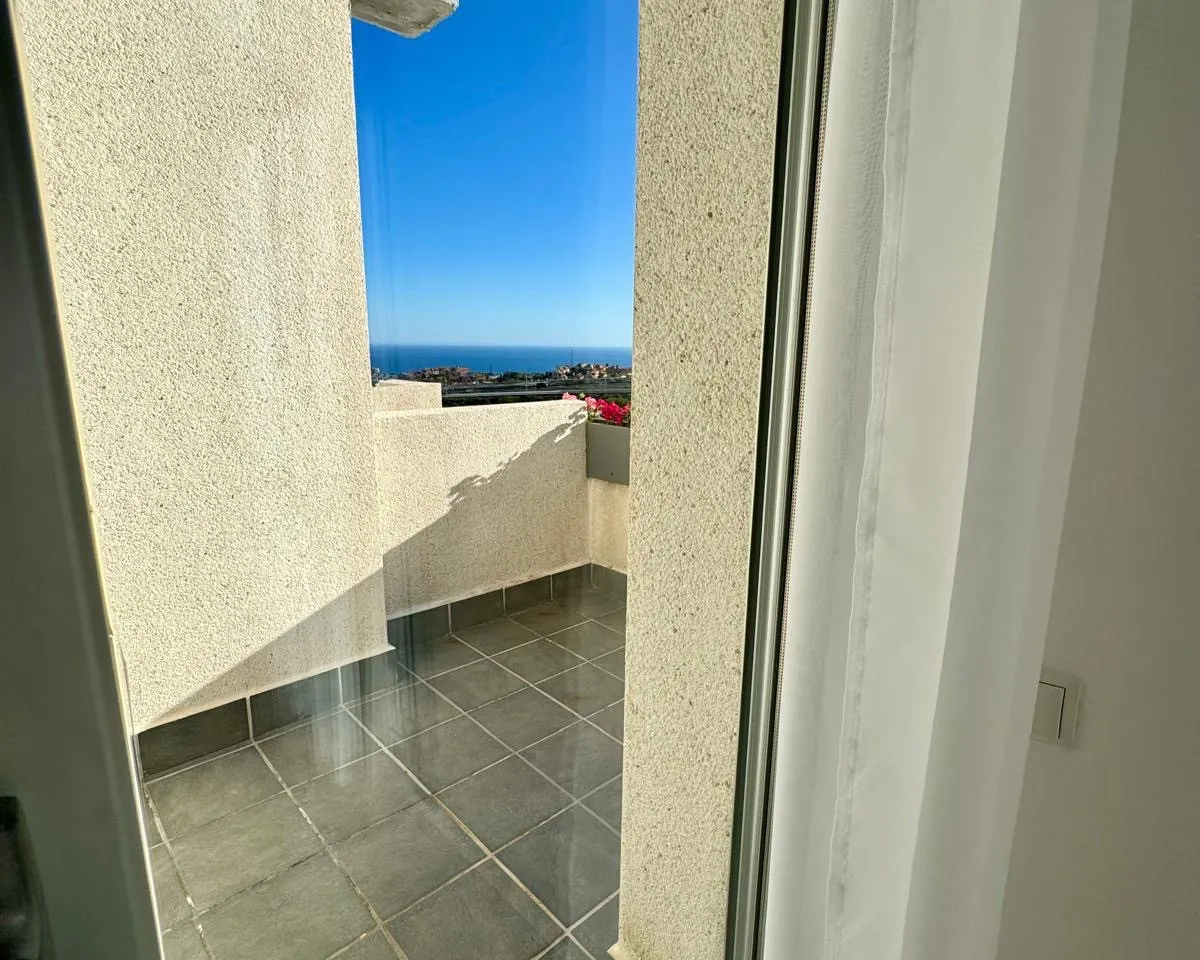 1521c329-84ae-47d6-ac76-c3f19aa83e61