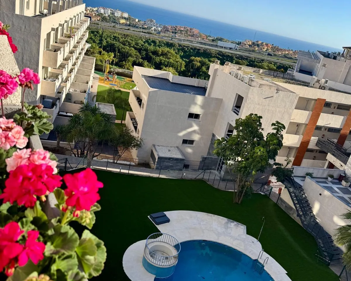 2e4af783-e8e9-41b8-b42b-25e241ec4bd2