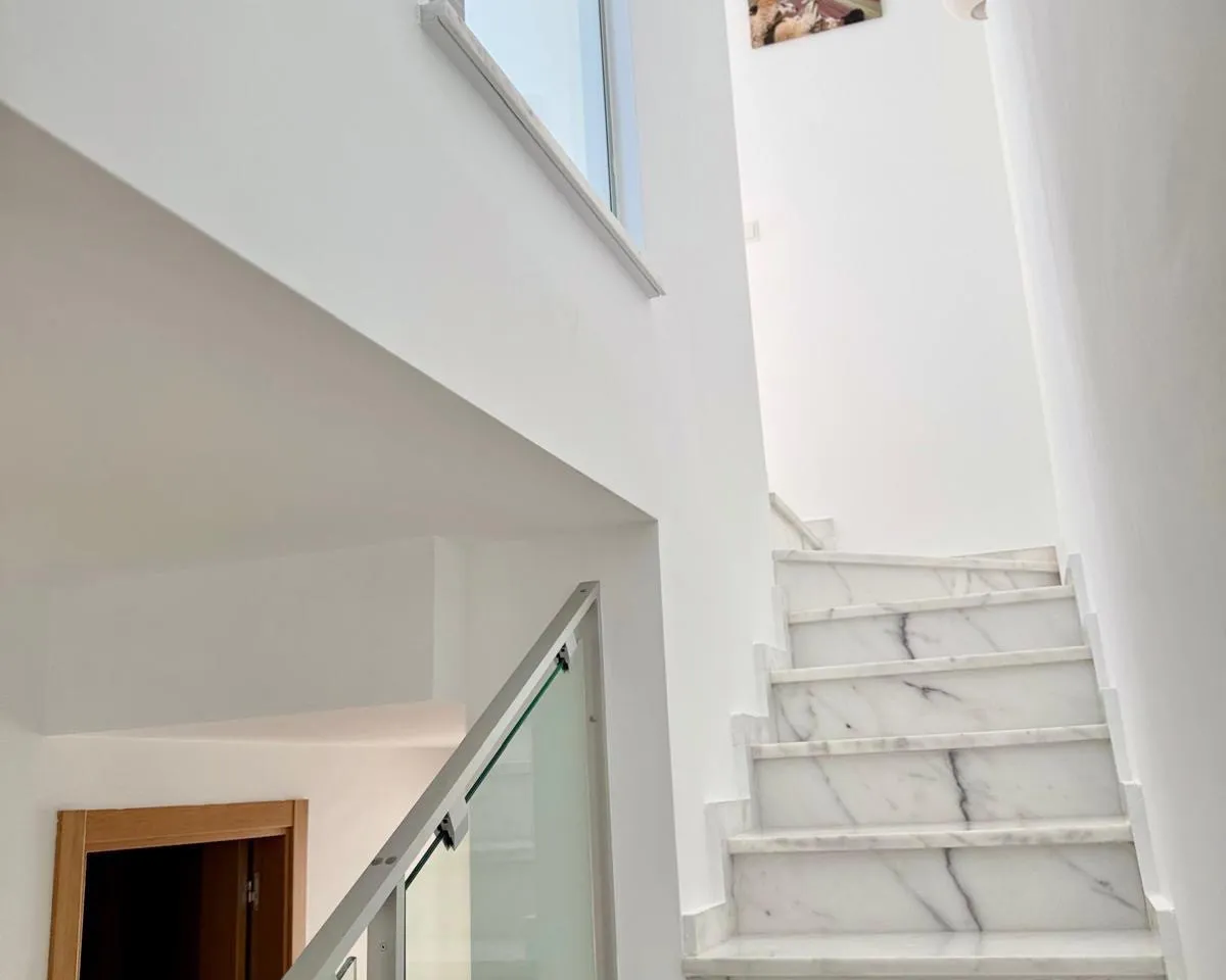 73a6c267-2d7f-4d3b-86a3-fa284e47ee04