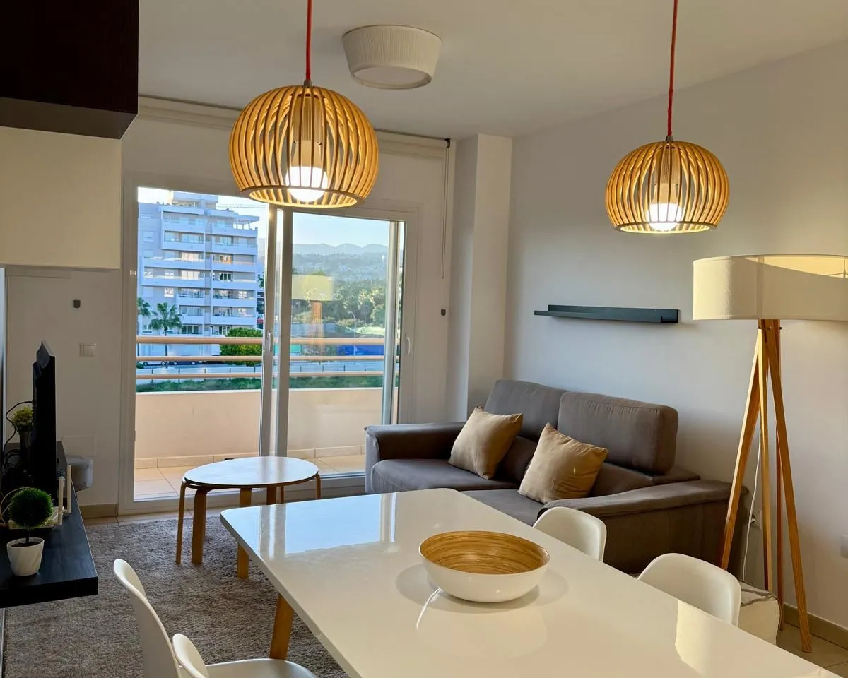 1d18dc56-d149-41b9-8017-135a87bf31bd