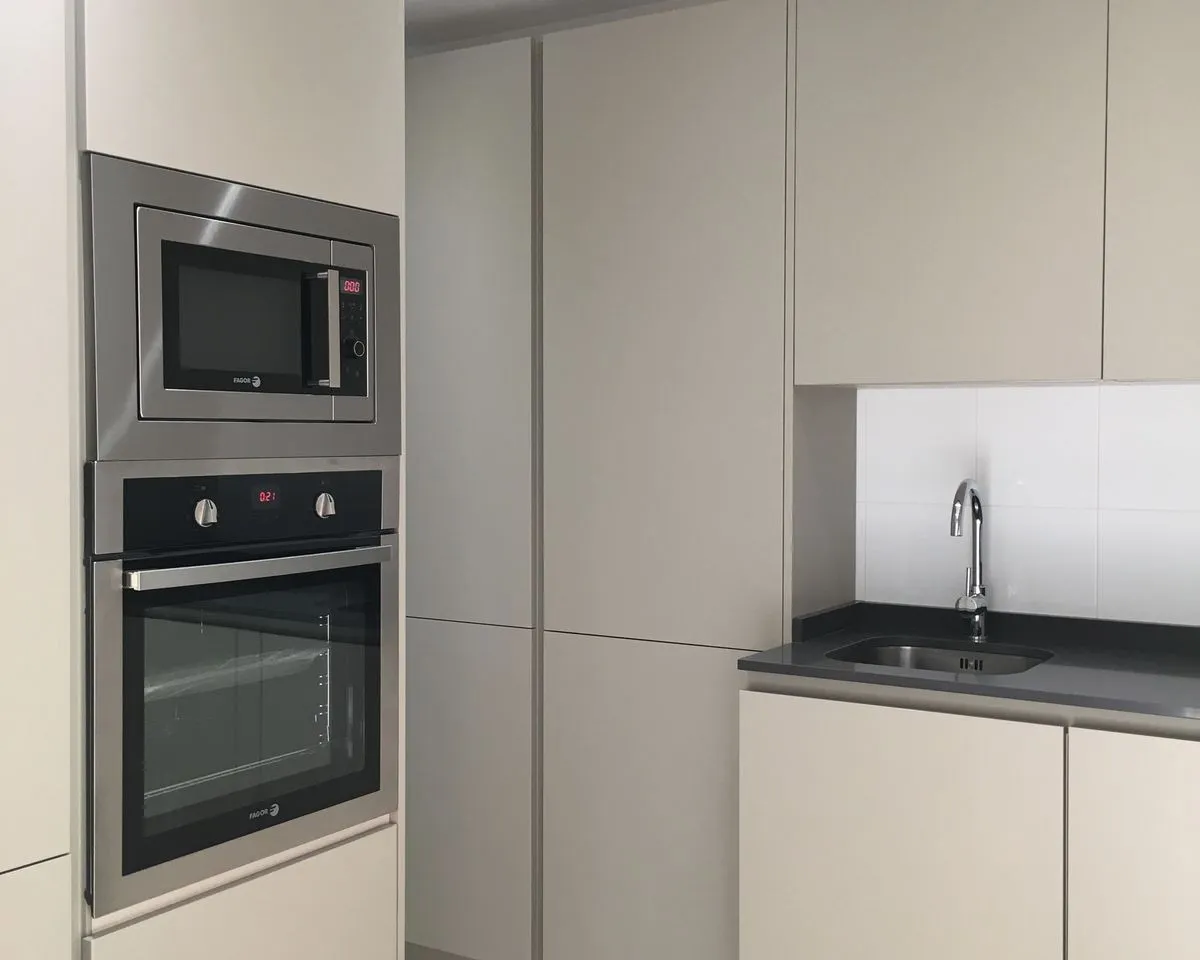 30ebf115-0a49-4c1b-9a10-c3e9f1e2b5e0