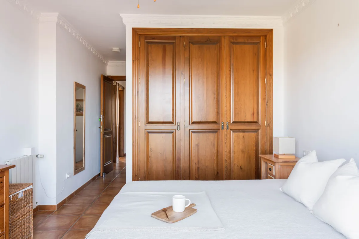 0b118a17-7f06-46b6-8bbb-9693d1d8ce43