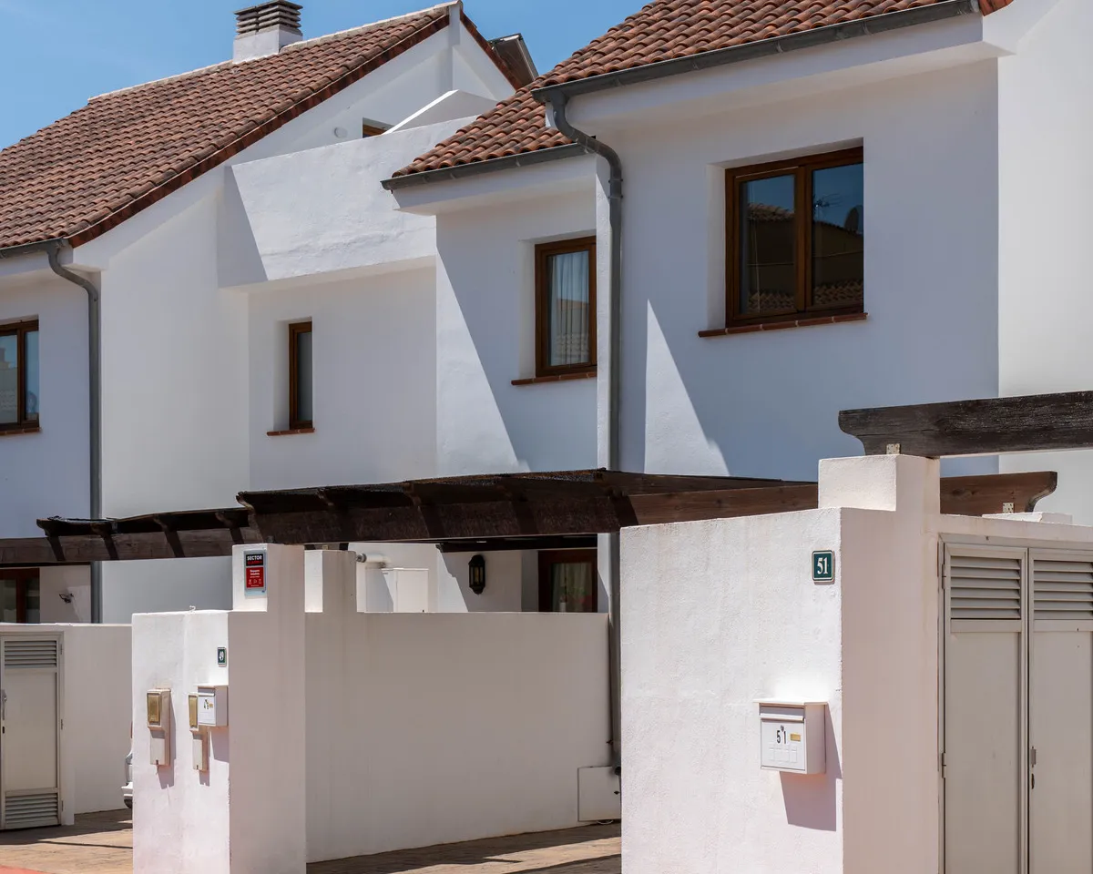 0bd233fb-a552-44da-891f-6a1ead1d6271