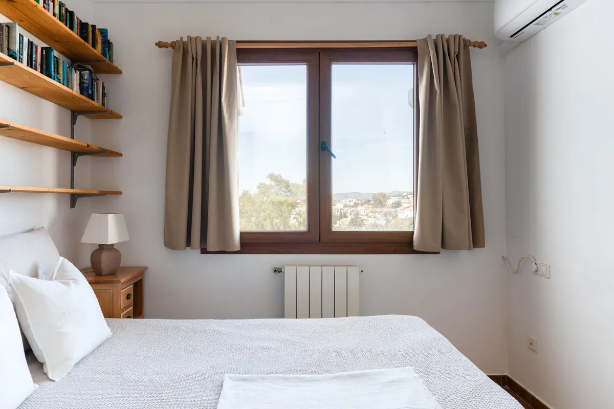 f686c96b-1ab5-4b04-a532-7cec9129c6f7