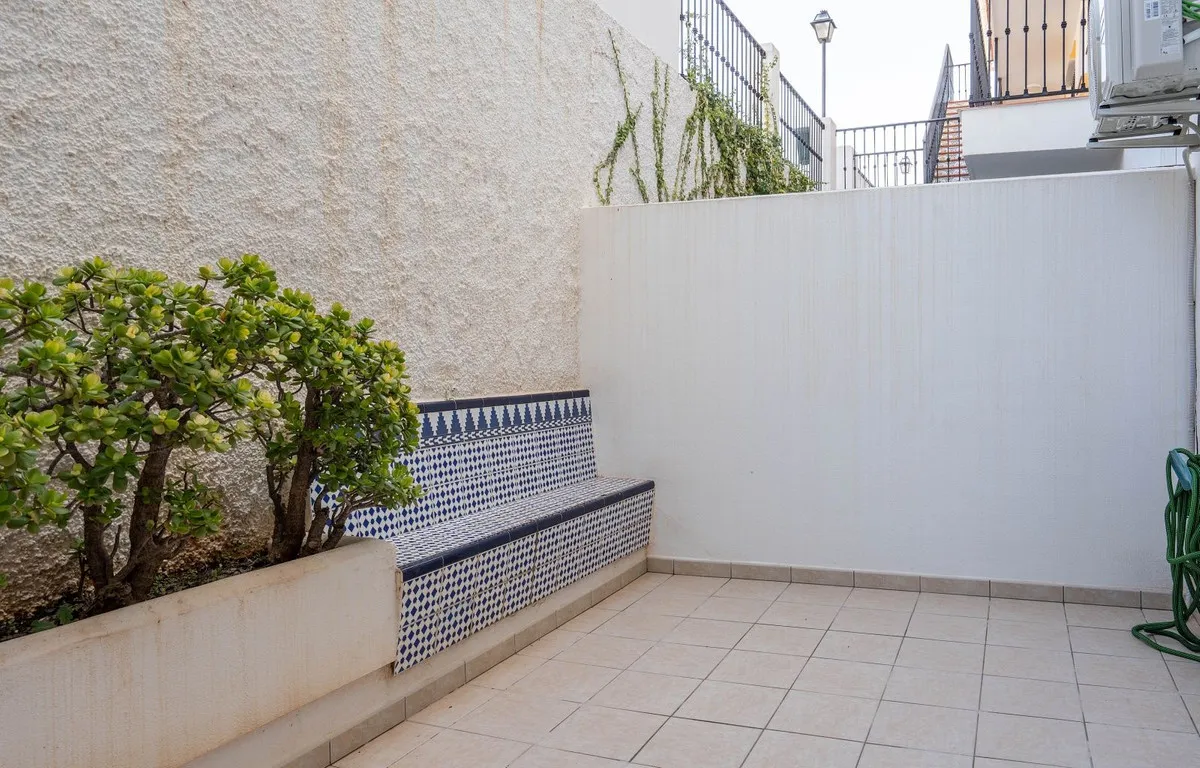 8ebf5d73-e0e9-4203-9410-e88b09544ad9