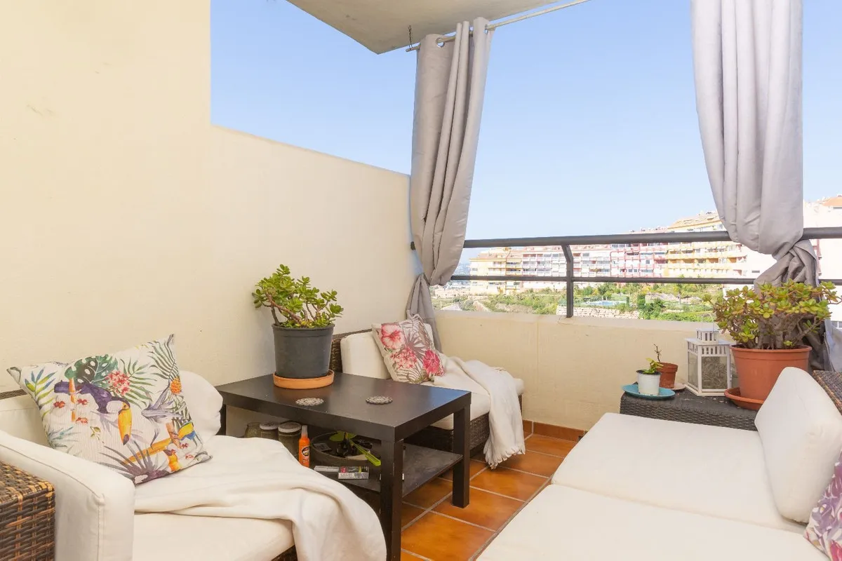 6d63270f-8f22-4b30-92f8-15fc731fe17a