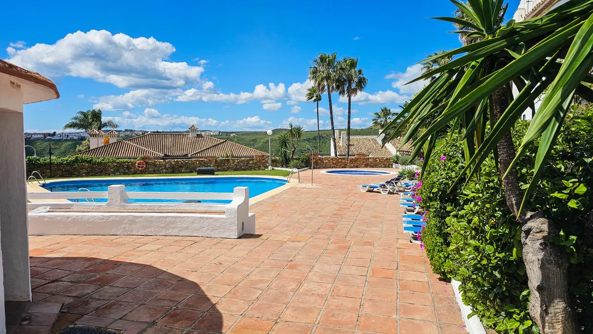 dafd958a-74d4-4869-a306-48bd3294445f