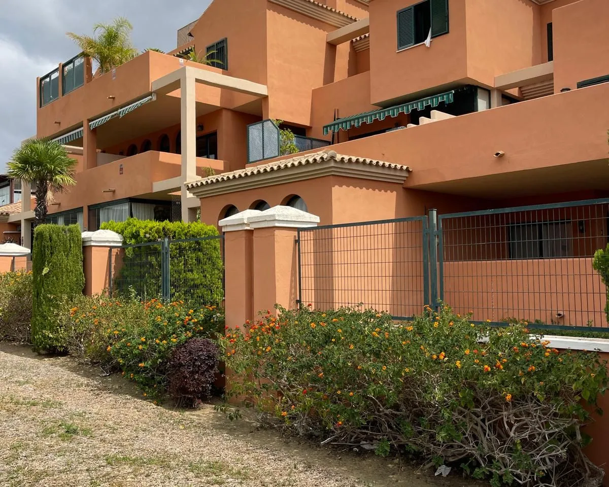 b84e6b3c-ae37-4326-916e-d1858472c7c1