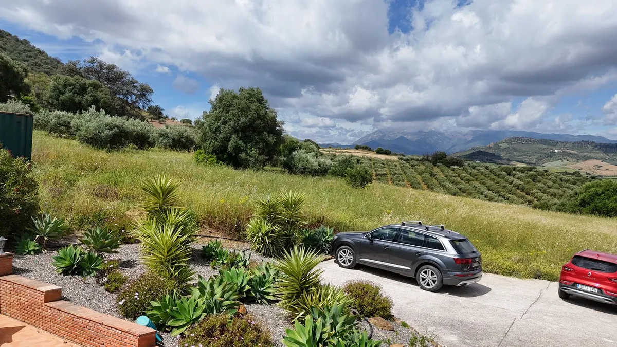 89fdfaf4-802b-4008-adac-08370aace76e