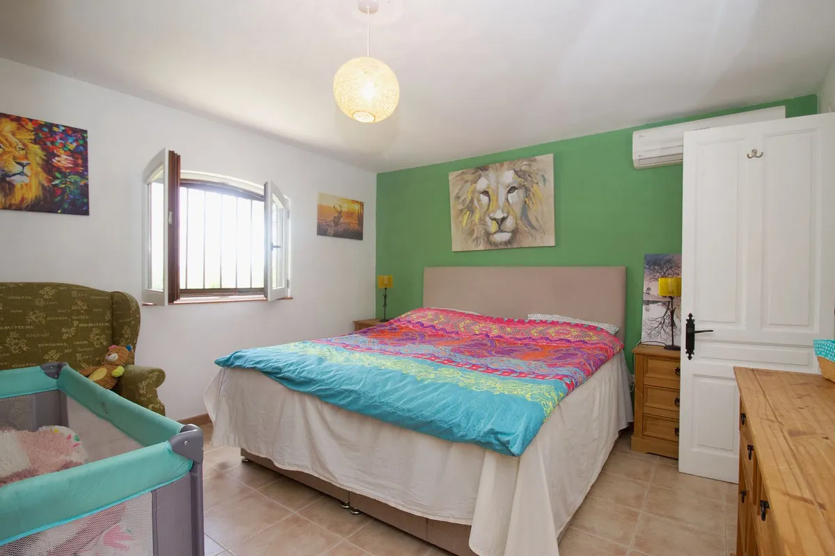 99bb1d8e-3bb1-4b46-9e6e-efd51315c137