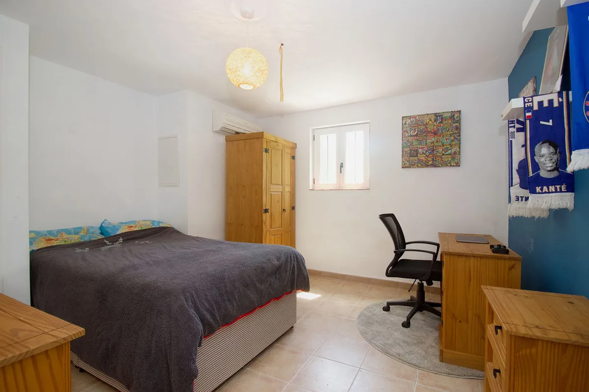 a808a2fe-2e5f-4374-8692-43f33eefcc31