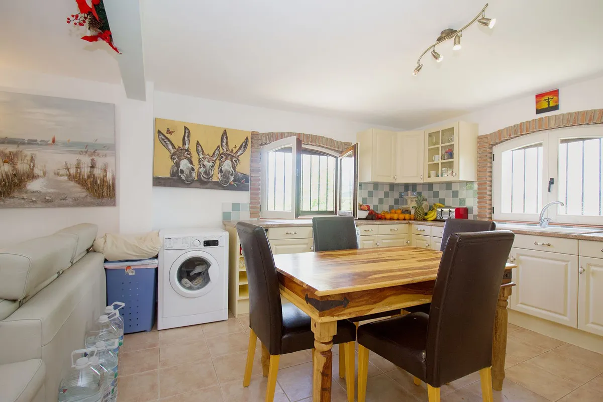 ed7bdbe5-1353-4cd2-930a-5e3d802affca