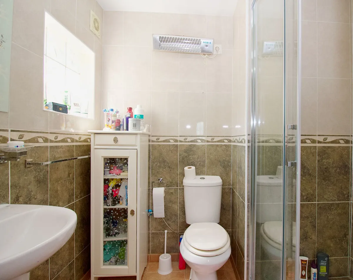 f9b05fbc-34bd-4acf-8248-1c71d5c2cd1b