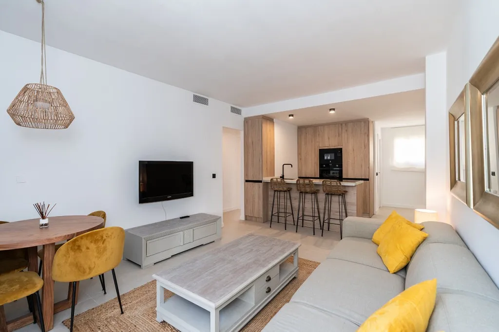 e83371ef-f55e-41bd-967a-ea01df96727a