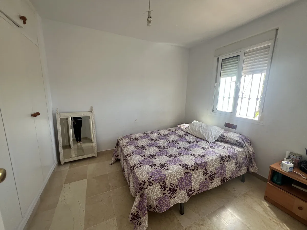 b35dc8f6-cb28-4278-90e2-f3ccc889ef1a