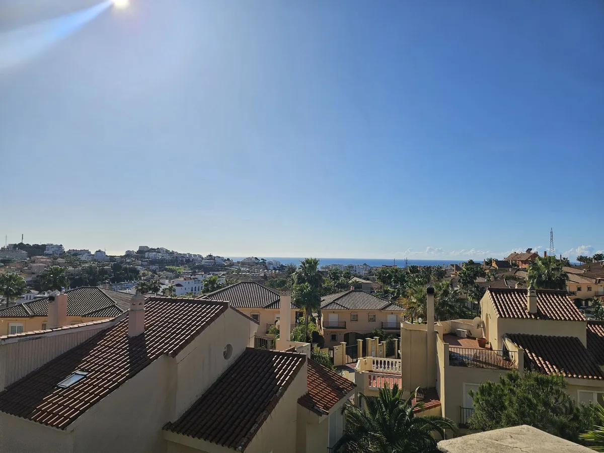 5e3de45d-9c2e-45d8-bee3-c12b25dc3a77