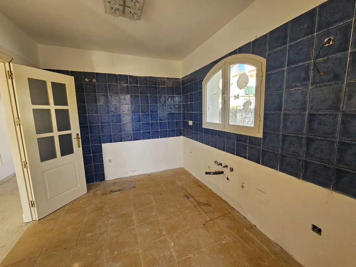 60e0a7e2-d62f-442c-974d-f098fa2638c4