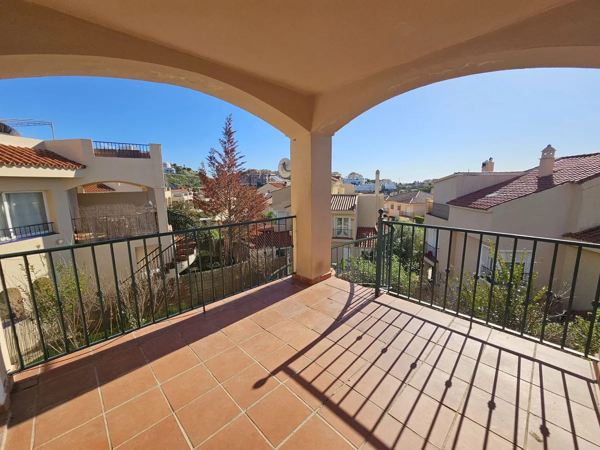 7d350c5b-3601-4e2d-867d-b8b3382cbcf5