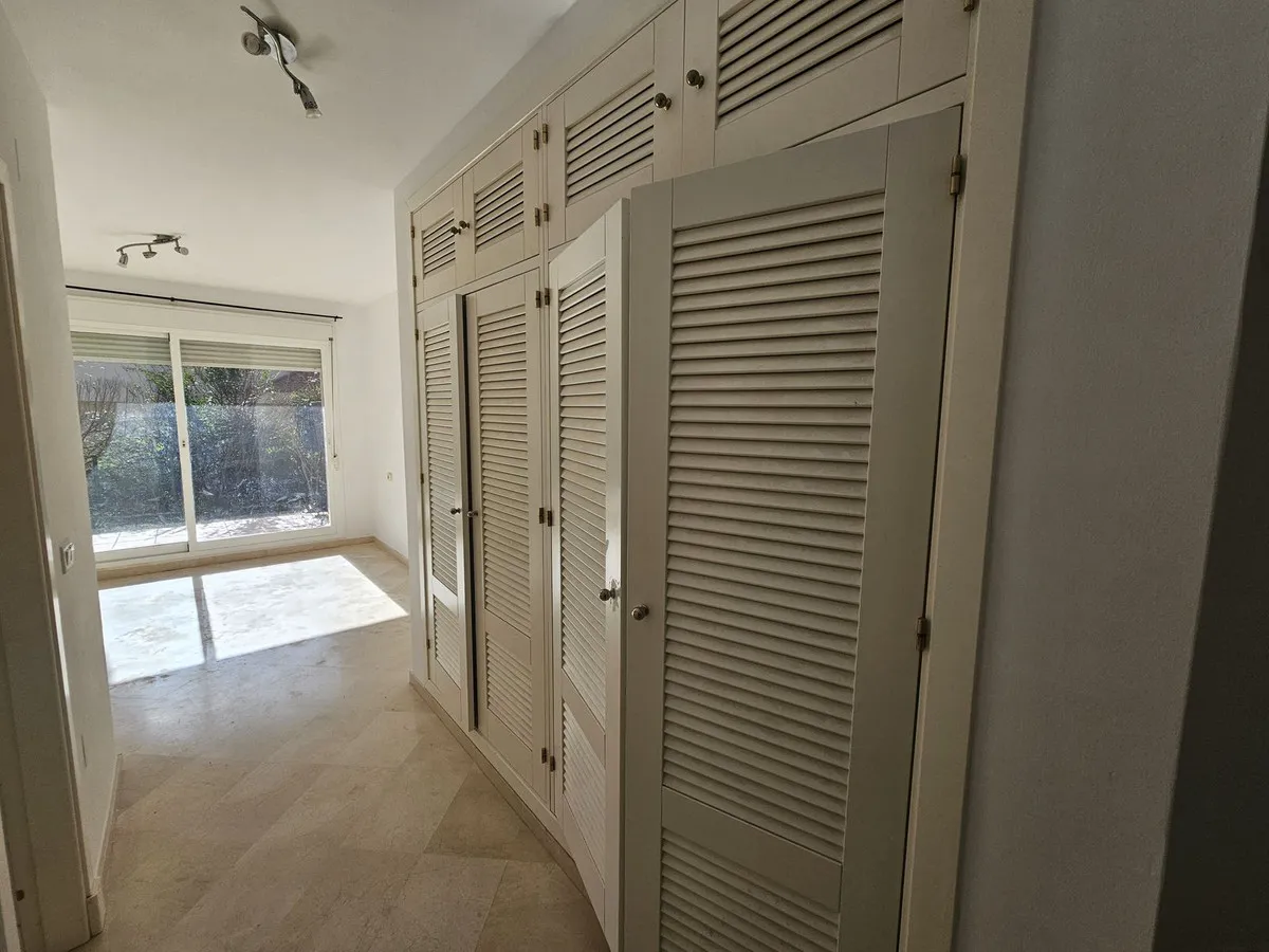 90b57356-1e4f-481f-adcb-20dc3d806dfe