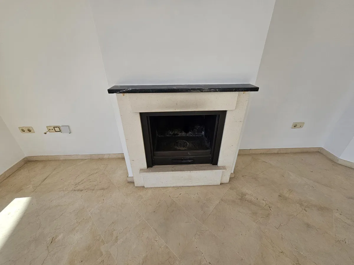 c4a9b3bf-ad3b-4e0d-9421-0bd0b7600b54