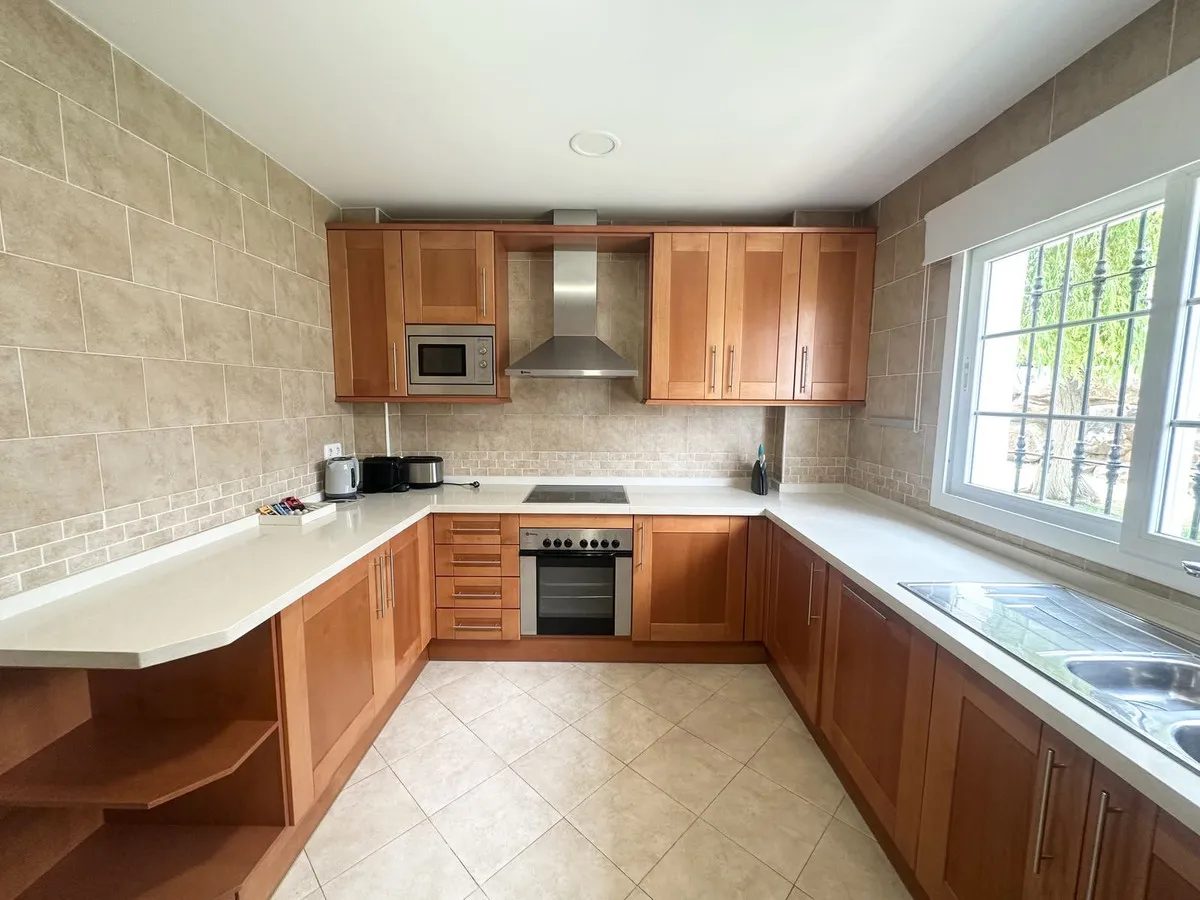 da014fa6-2bb6-4531-93eb-3e8defc01083