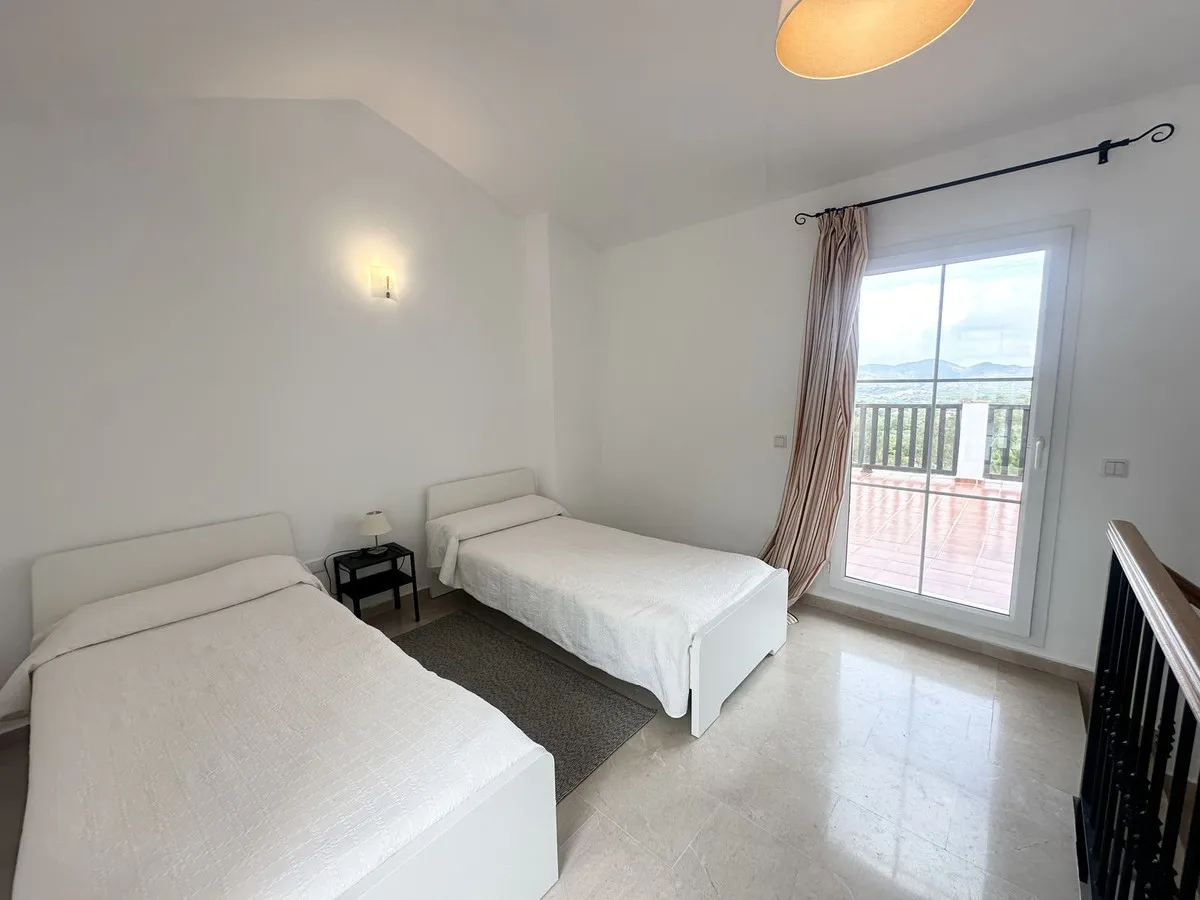 fa49aab1-8d32-4d32-80e0-64aeed0ab12a