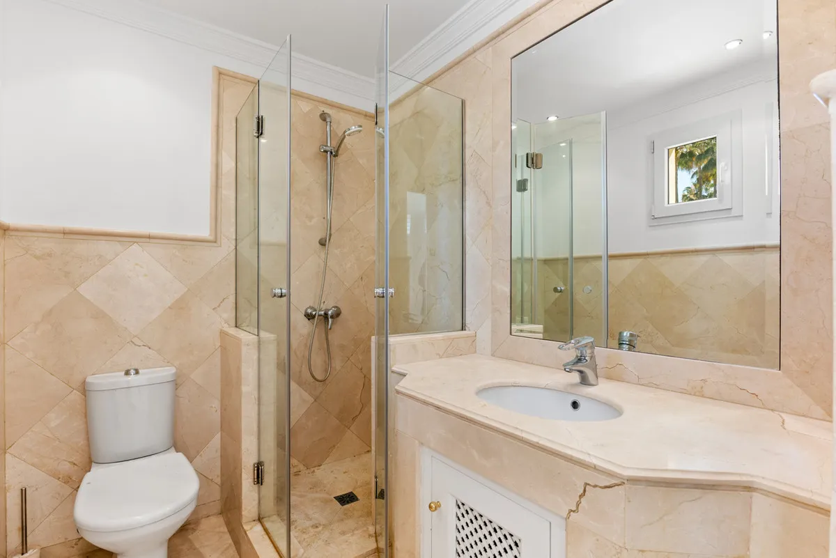 6d97bfc3-bb9e-480e-99fe-f86760c266df