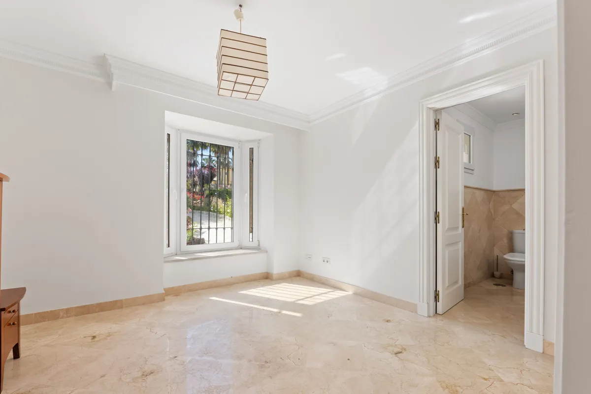 9ad7fd72-8391-4764-aea6-822640be9c22