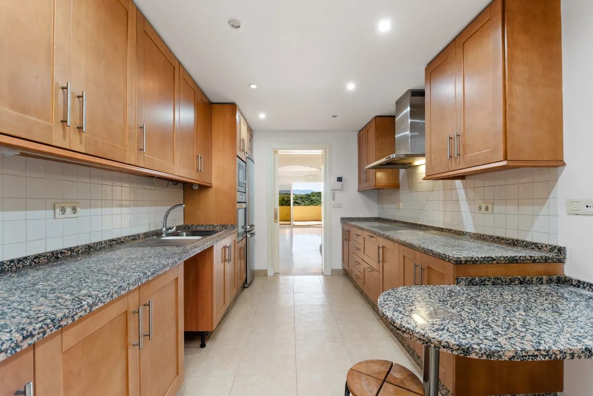 d7a3d76b-fe82-4e8f-b398-fe80cab082c8