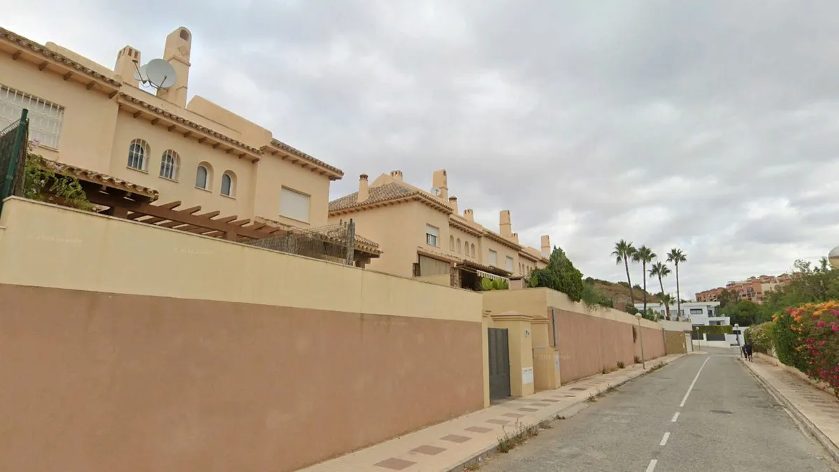 d05d00f8-560e-4ccd-9189-b89fc230b223