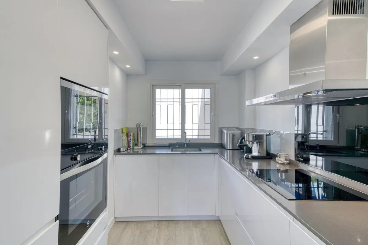 151d3de1-5776-4d3e-8c5d-11f58d794069