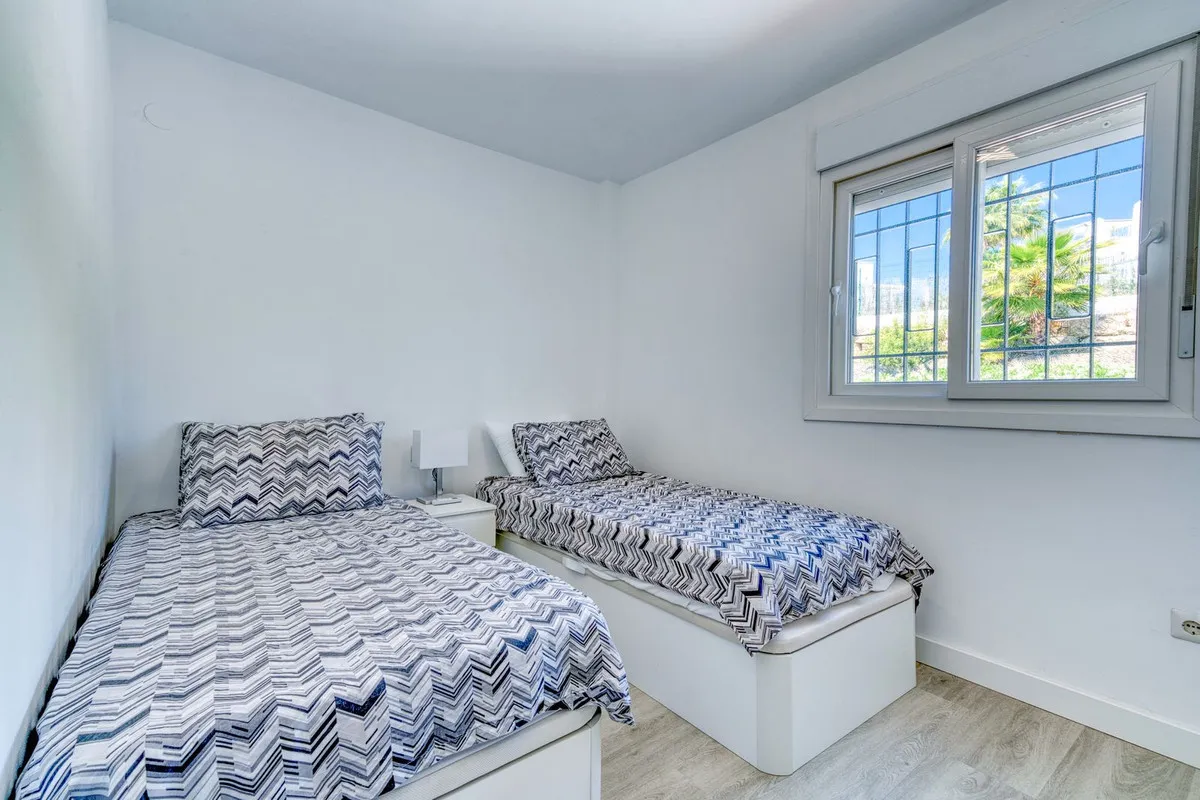 300306d1-971a-483c-997f-a4cd2d59e899