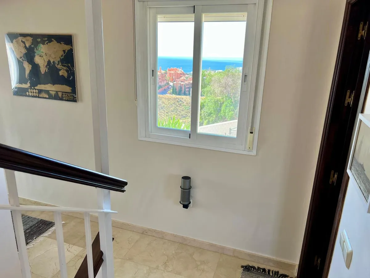 65322708-dead-42b3-b443-933d223b93f6