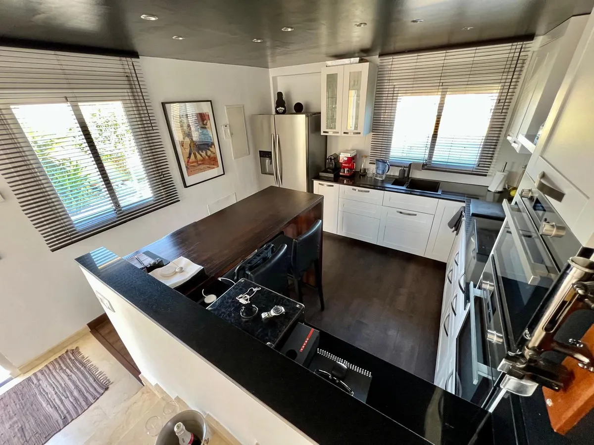 9412c503-139e-475e-910e-20f1779ac027