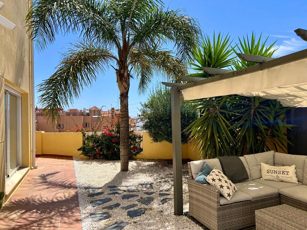 e16a25f4-a2c1-492a-b643-365e48ac5412