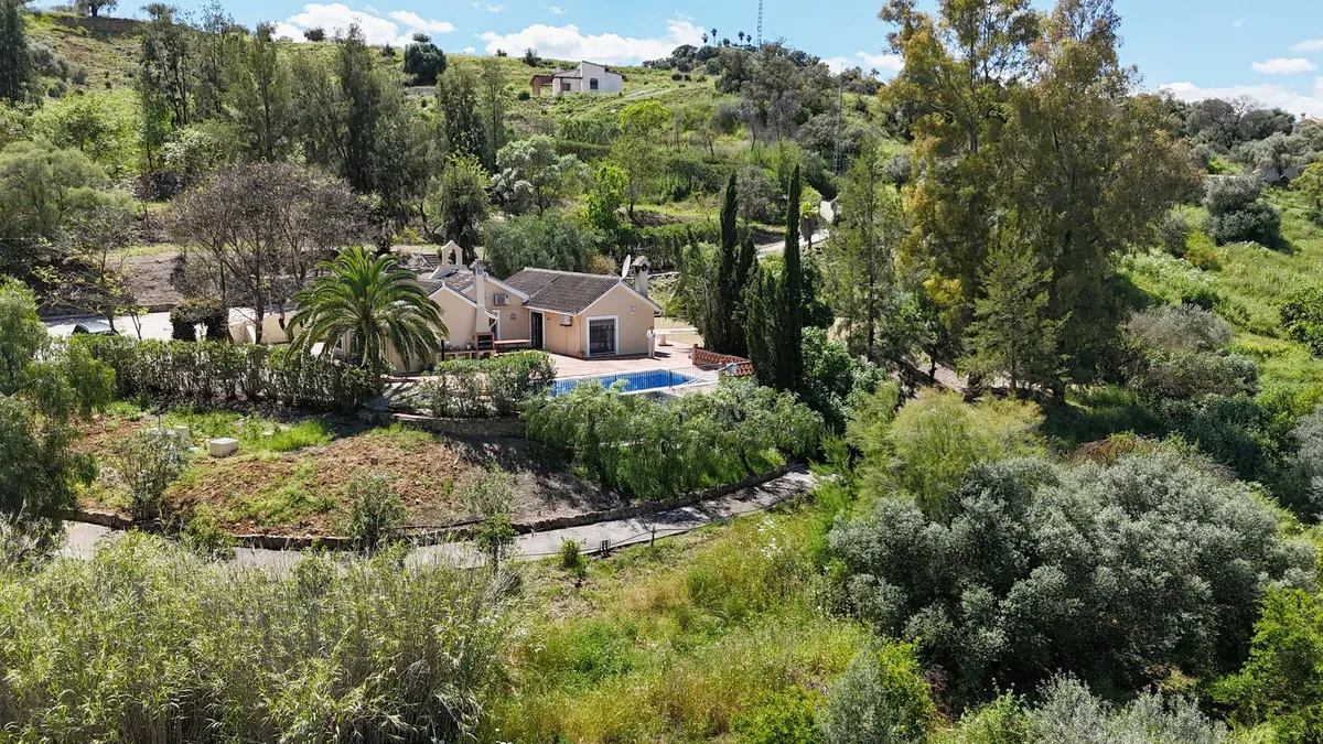 0872488e-ef5b-4f54-bb0c-b72a7ef5208c