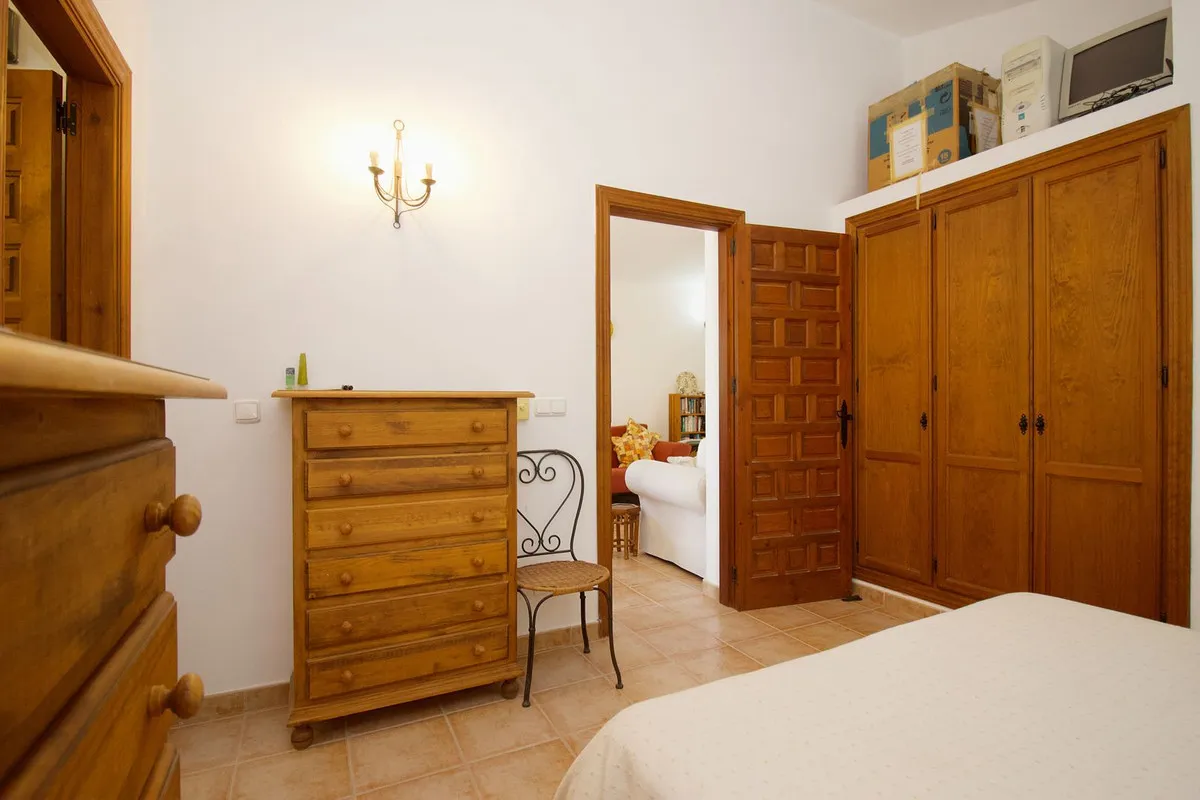 49f85277-3a95-4b71-b308-604597090d79