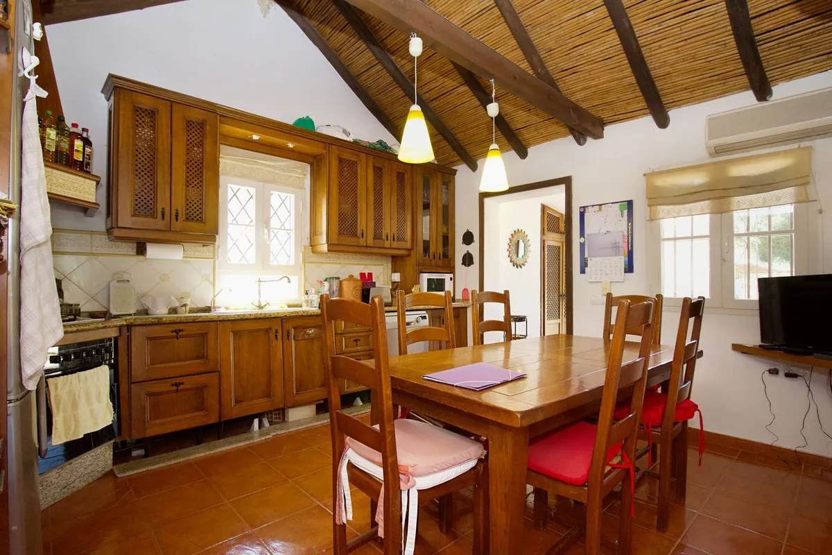 4cdfcc1a-b8bf-401b-a7d5-adfd1e04794f