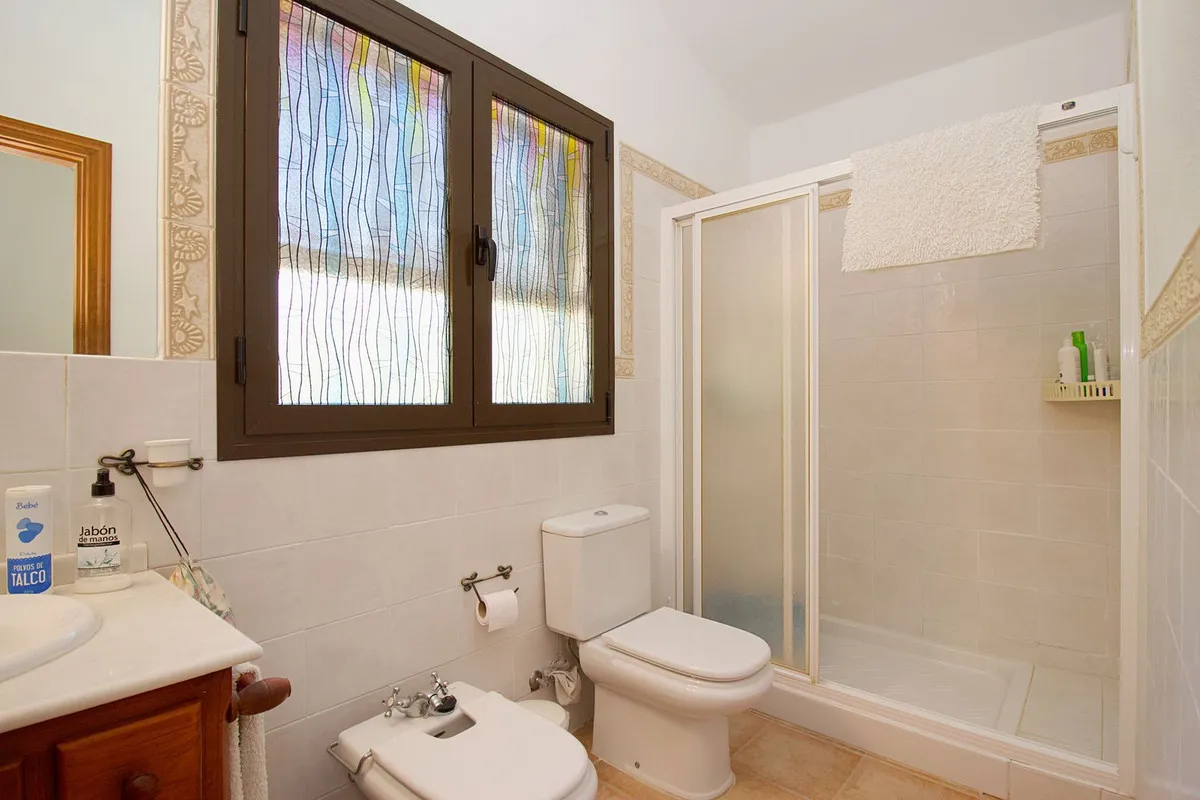 ad8b1172-c09f-4484-bddd-32cad7cae1e9