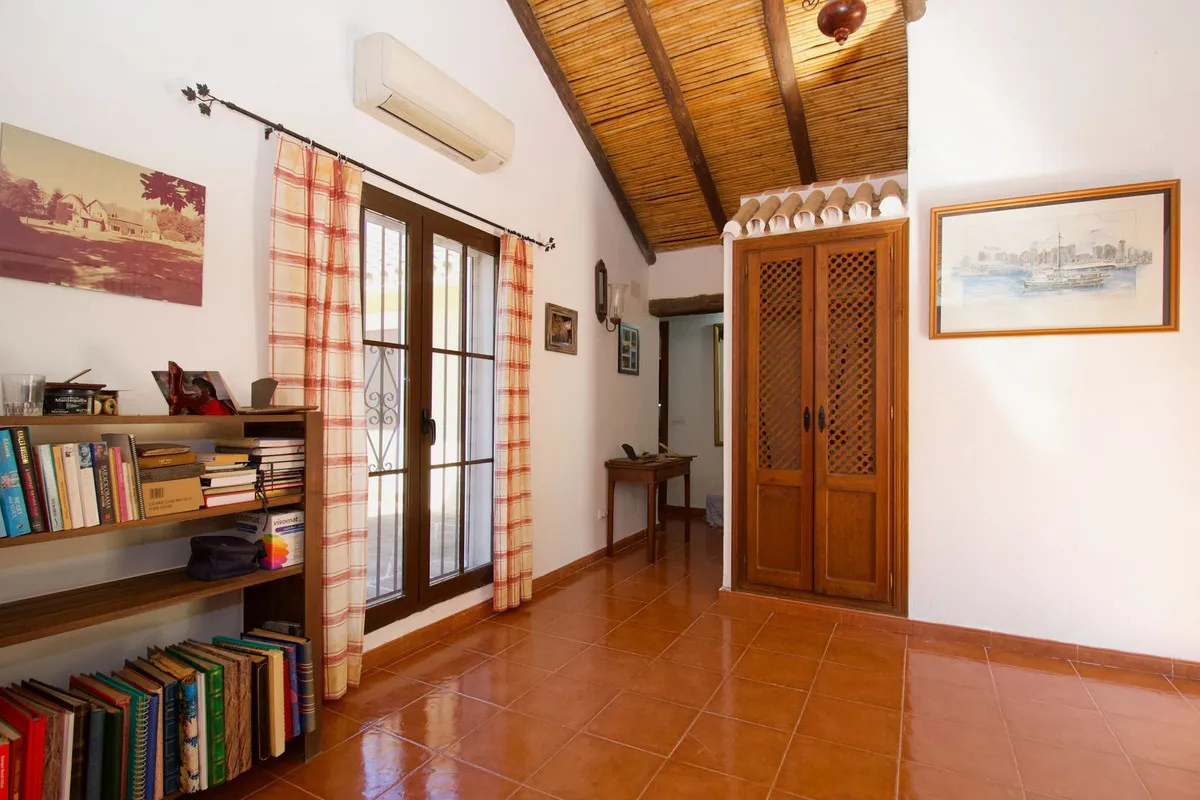 b6afcb44-84e2-43ff-83b3-7e59f3bc3d90