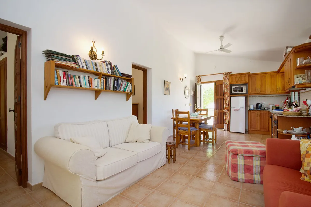 c05099bc-b607-4710-b5fe-2c89f3274688