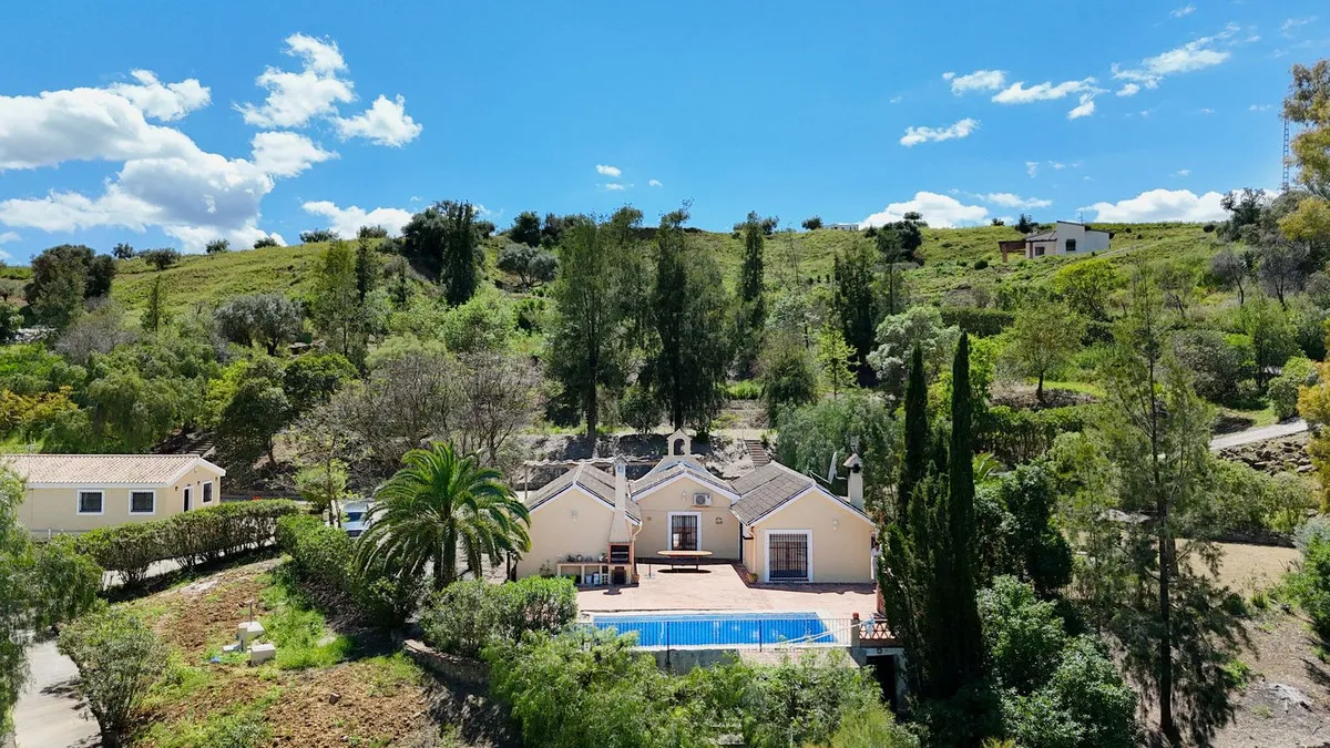 c9ae0c9c-f296-4ab6-b8a0-353005c0756c