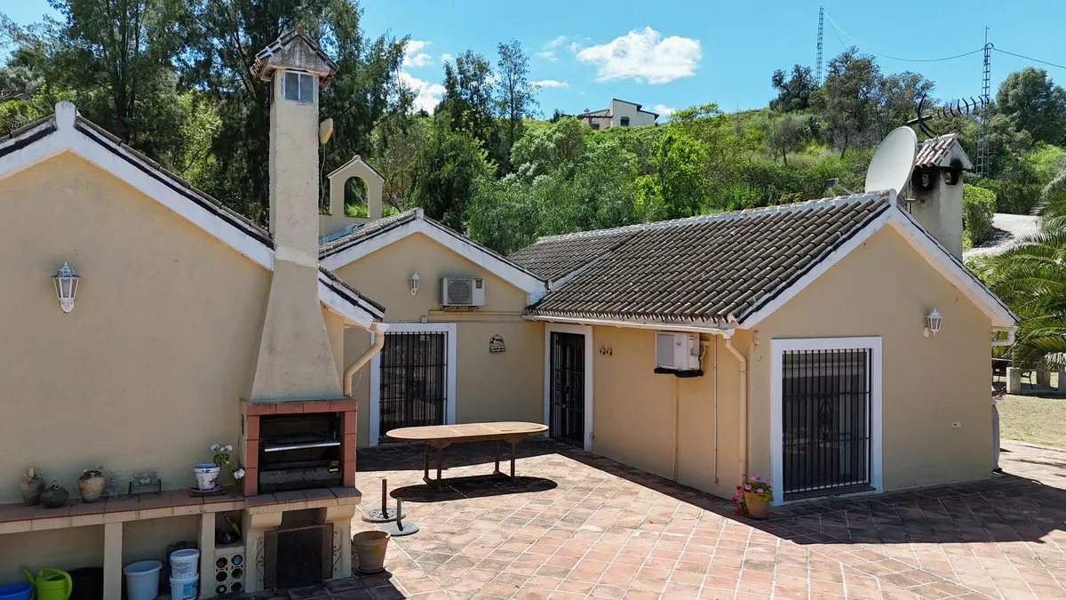 ca008ff2-7ab9-4414-8873-2c86329c20c3