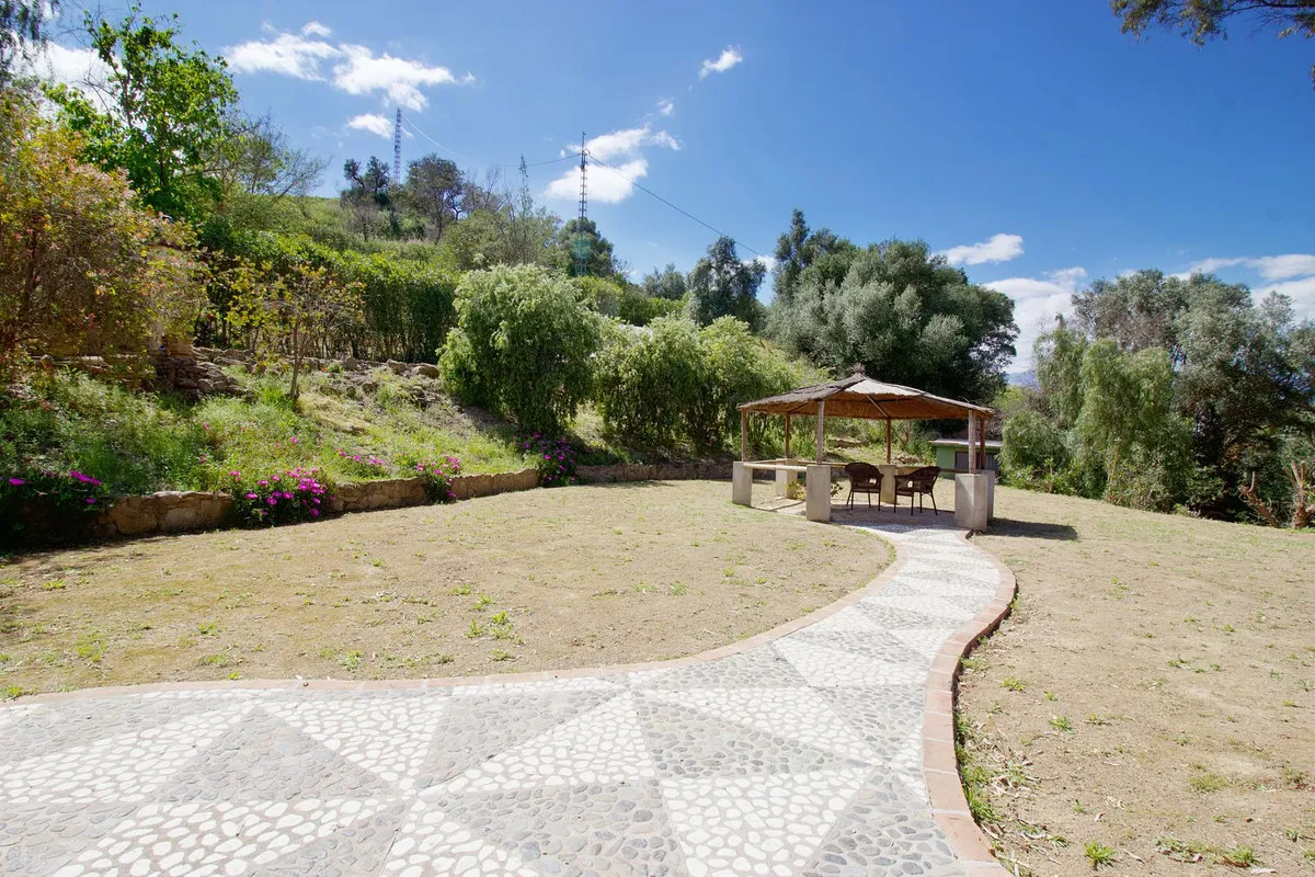 f098867f-dbd1-4937-886d-648ba2c06056