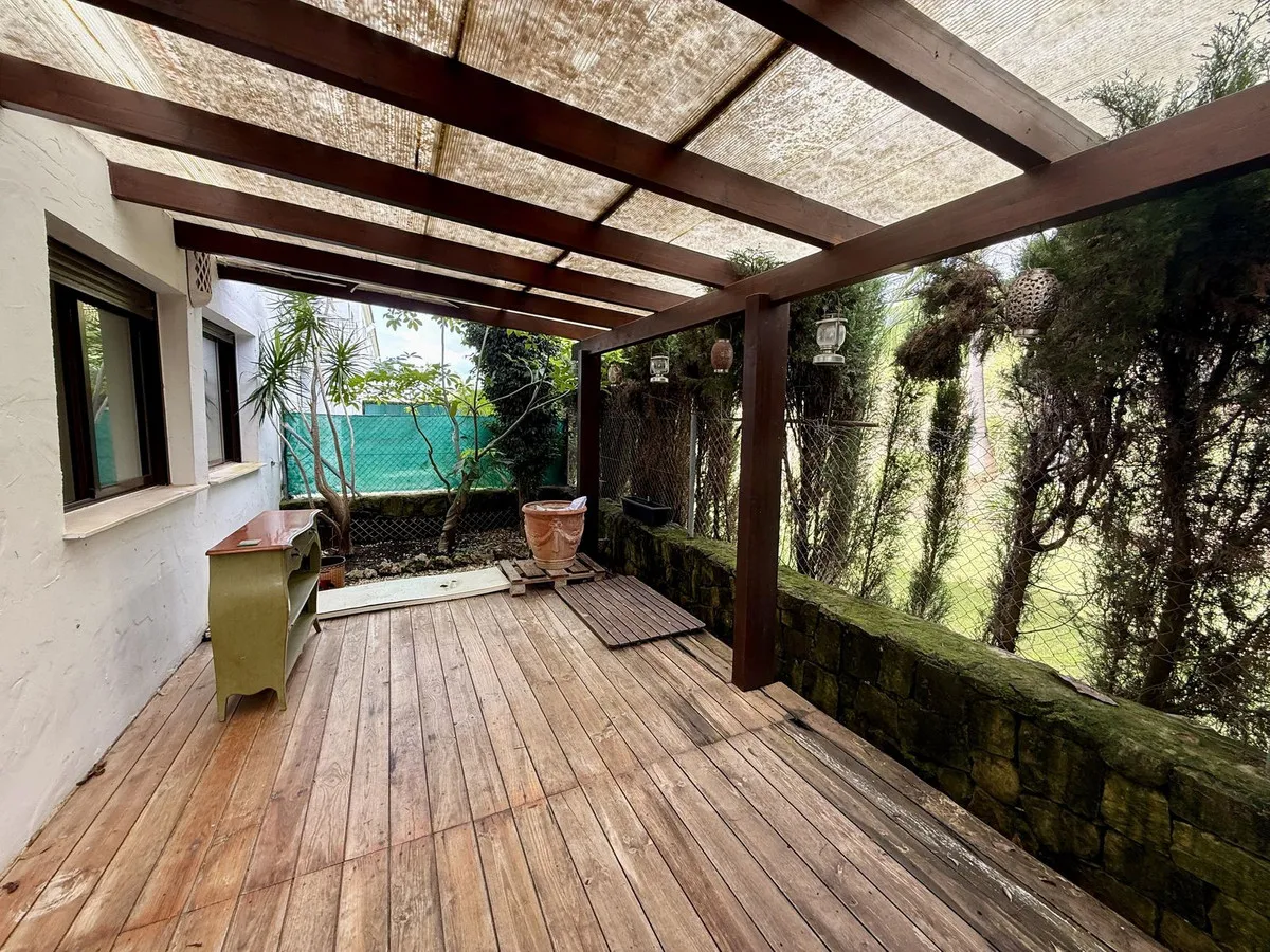 4da0a090-e59c-4f4c-9448-d2ea9a4fe9db